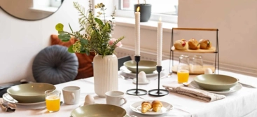 Almnäs breakfast table