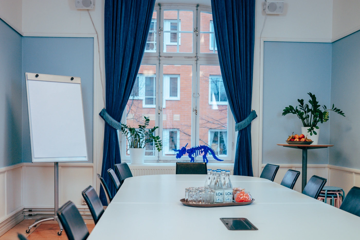 Mindre konferensrum för 14 personer