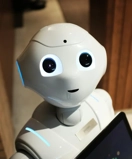 Robot ser glad ut